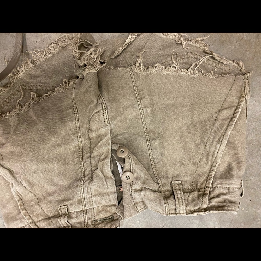 Shorts - Picture 2 of 2